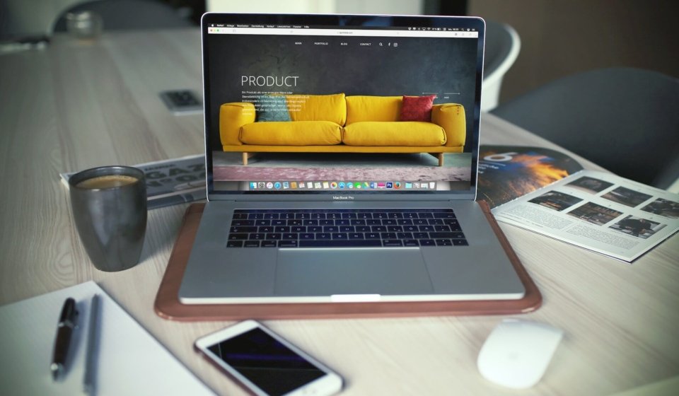 Custom vs. Template eCommerce Websites – Which Is Right for Your Business